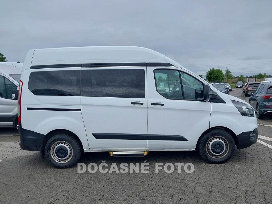 Ford Transit Custom 2.0TDCi  L1H2 9míst