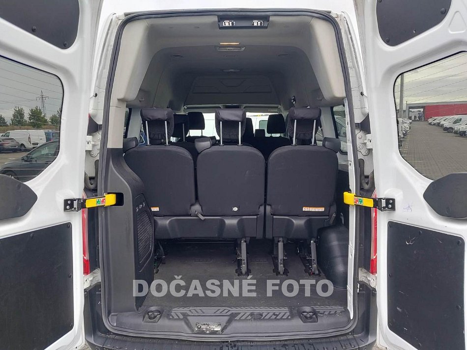 Ford Transit Custom 2.0TDCi  L1H2 9míst