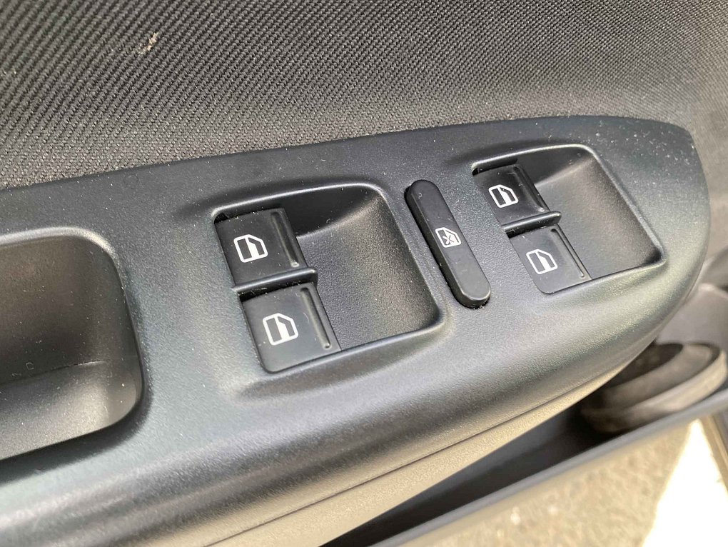 Škoda Octavia II 1.6 TDi Ambiente