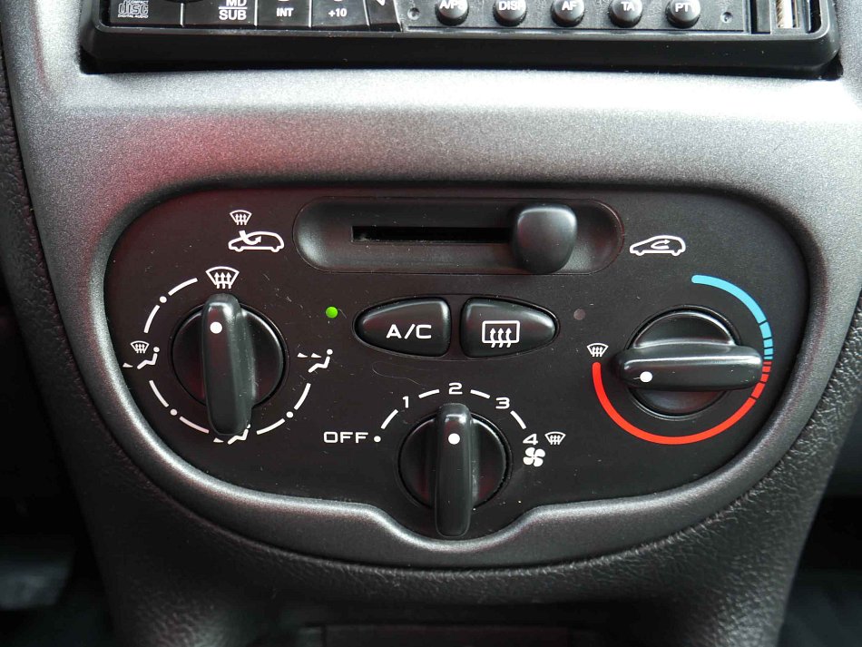 Peugeot 206 1.4i 