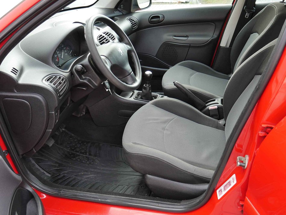Peugeot 206 1.4i 