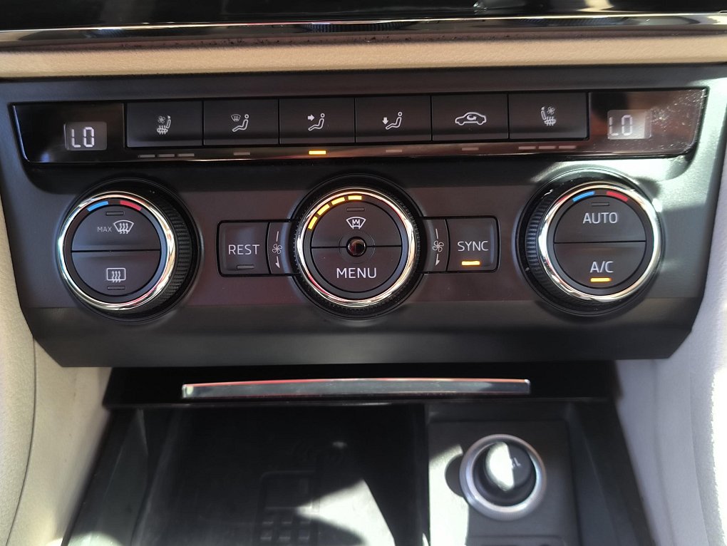 Škoda Superb III 2.0 TDi L&K