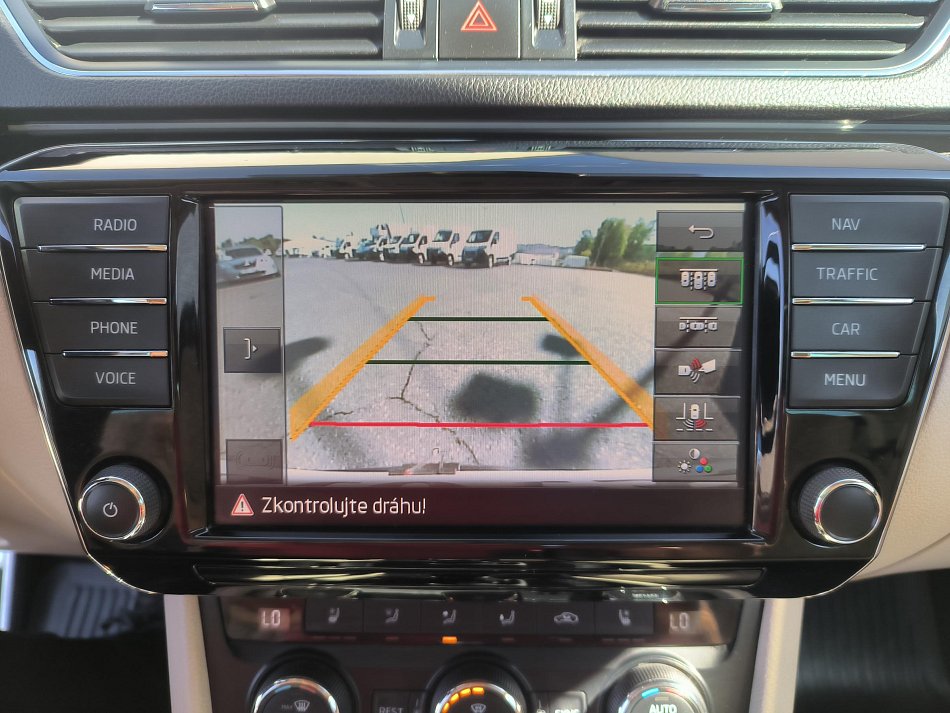 Škoda Superb III 2.0 TDi L&K