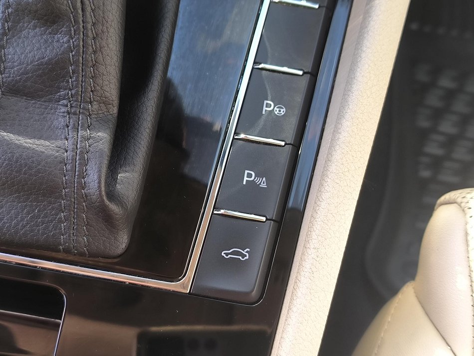 Škoda Superb III 2.0 TDi L&K