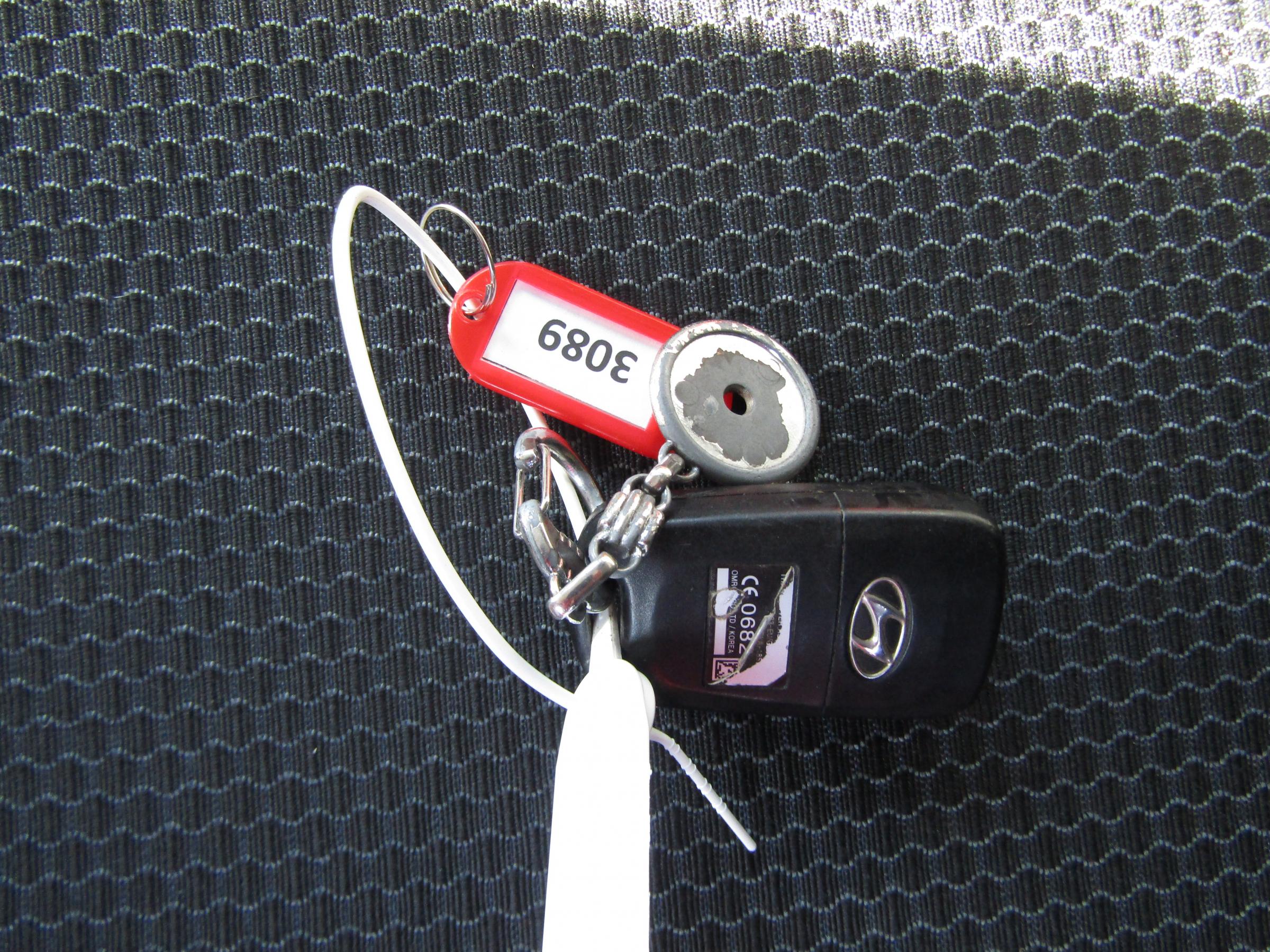 Hyundai ix35, 2011 - pohled č. 18