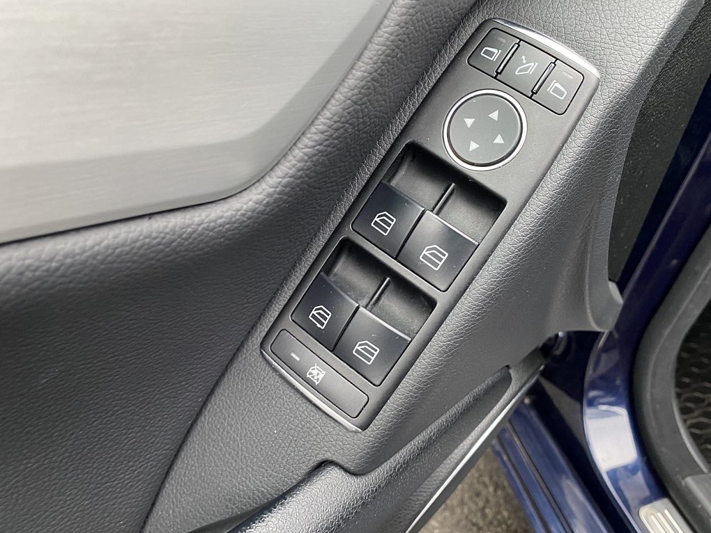 Mercedes-Benz Třída C 3.0 CDi  C300 4Matic