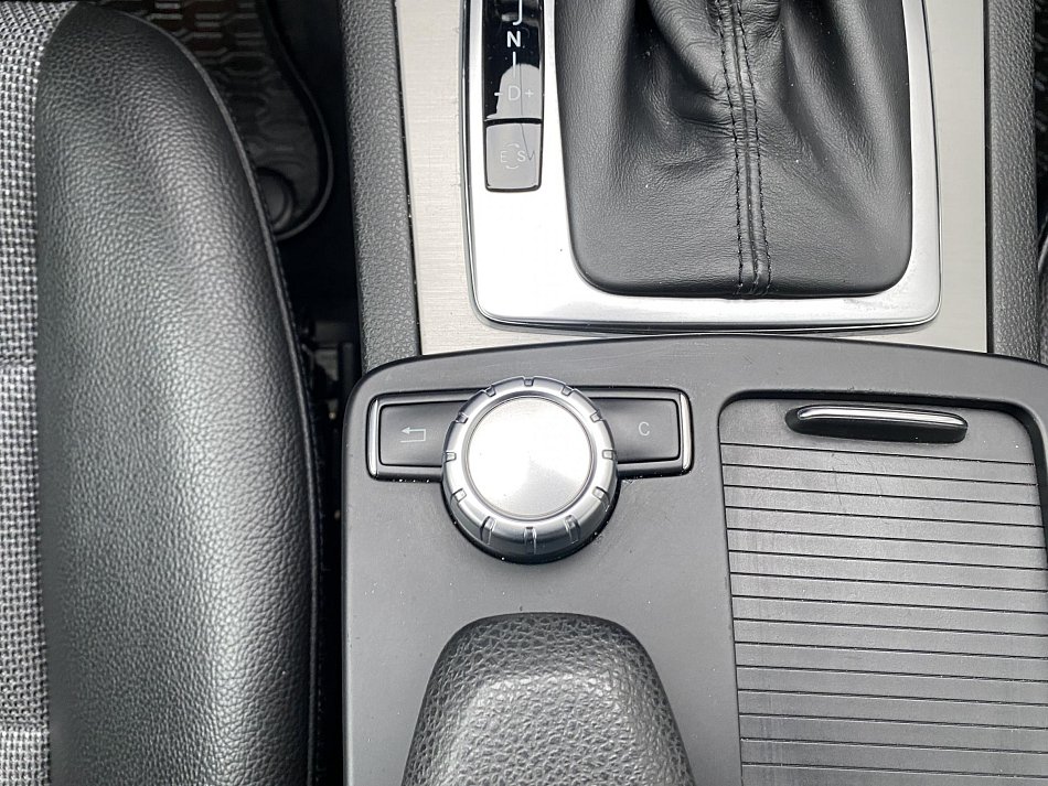 Mercedes-Benz Třída C 3.0 CDi  C300 4Matic