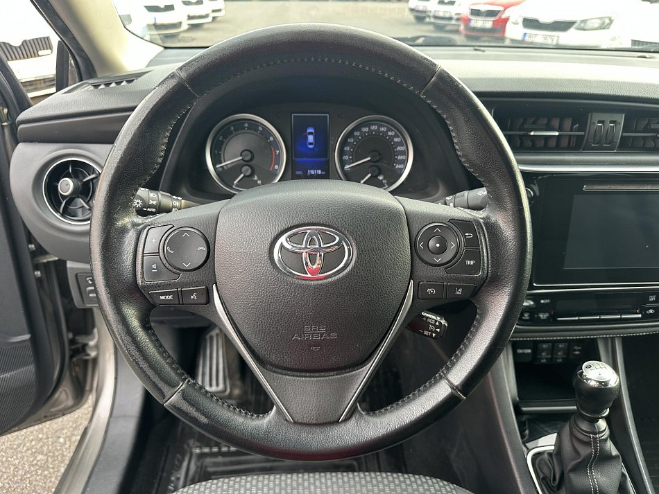 Toyota Corolla 1.6 VVTi 