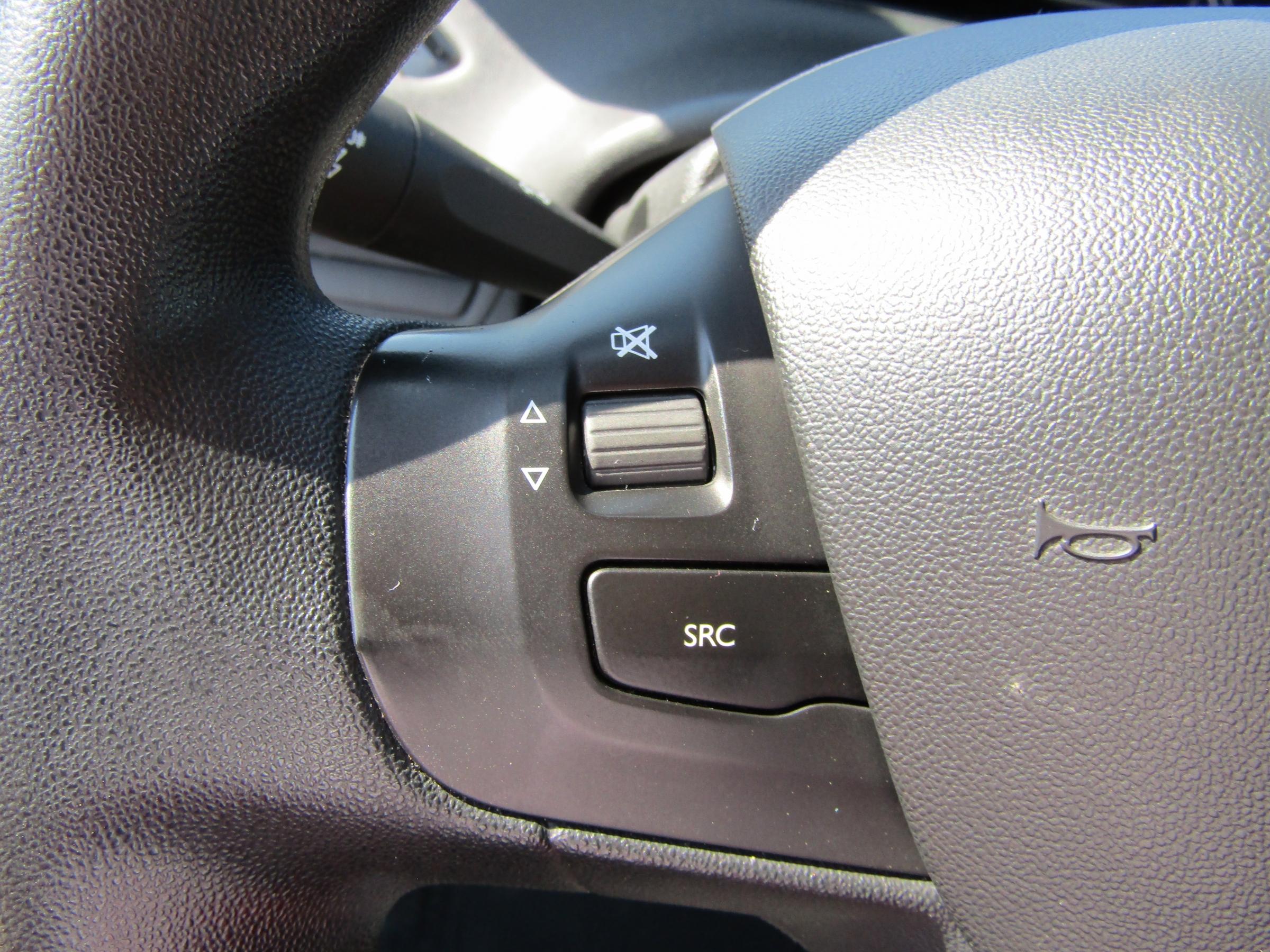 Peugeot 208, 2016 - pohled č. 18