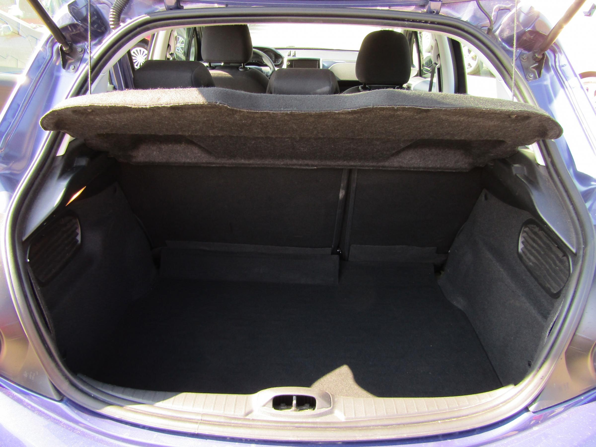 Peugeot 208, 2016 - pohled č. 7