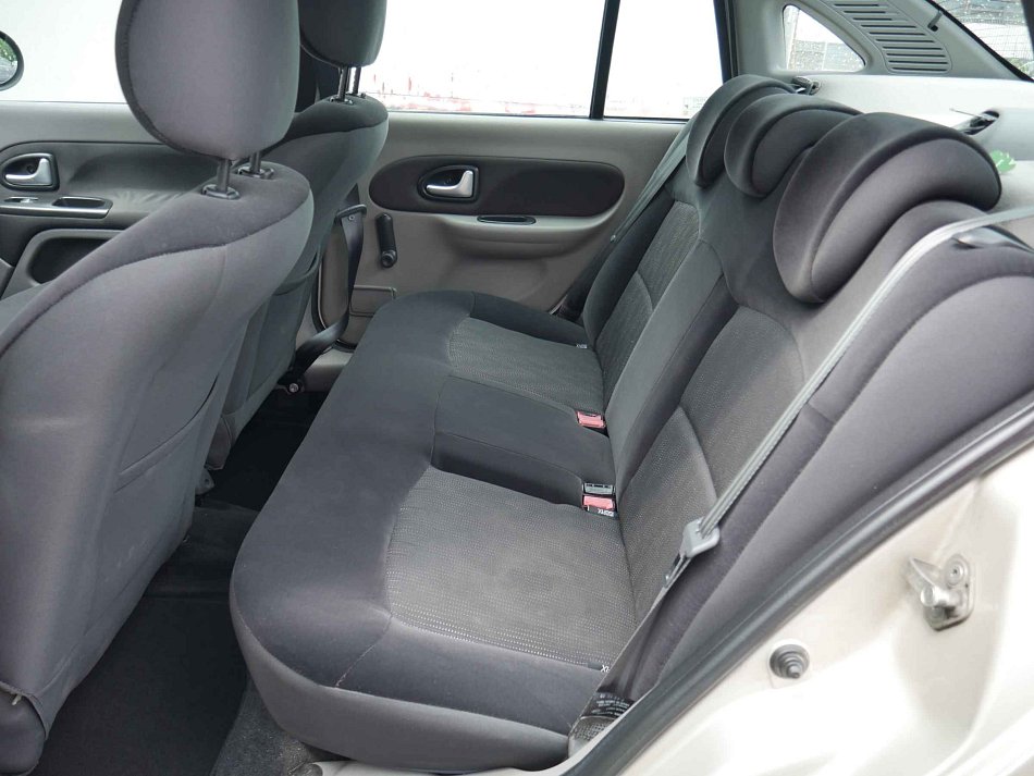 Renault Thalia 1.2 i 