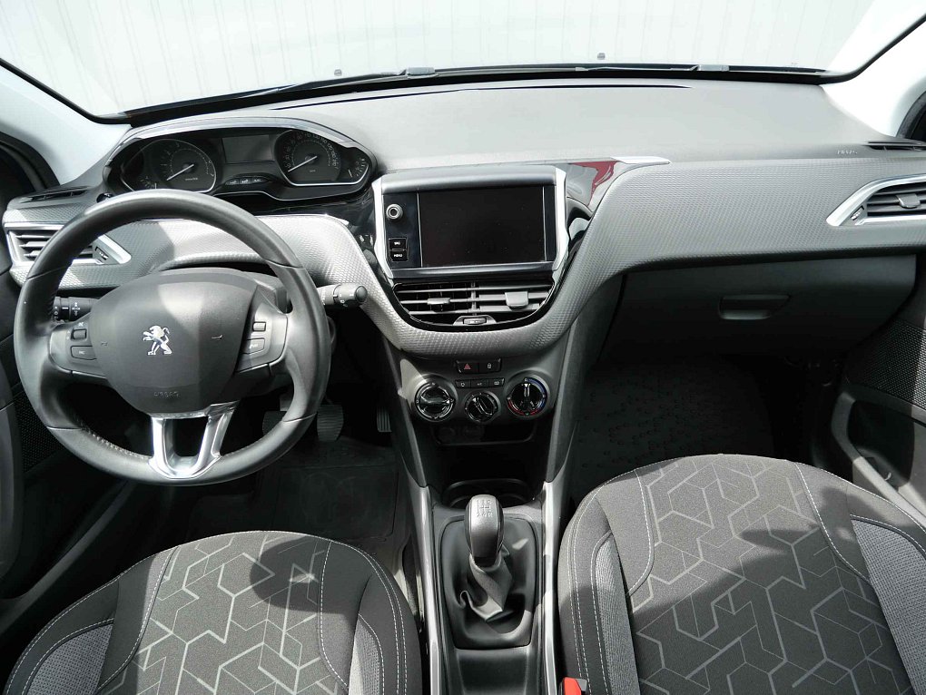 Peugeot 2008 1.2 PT Active