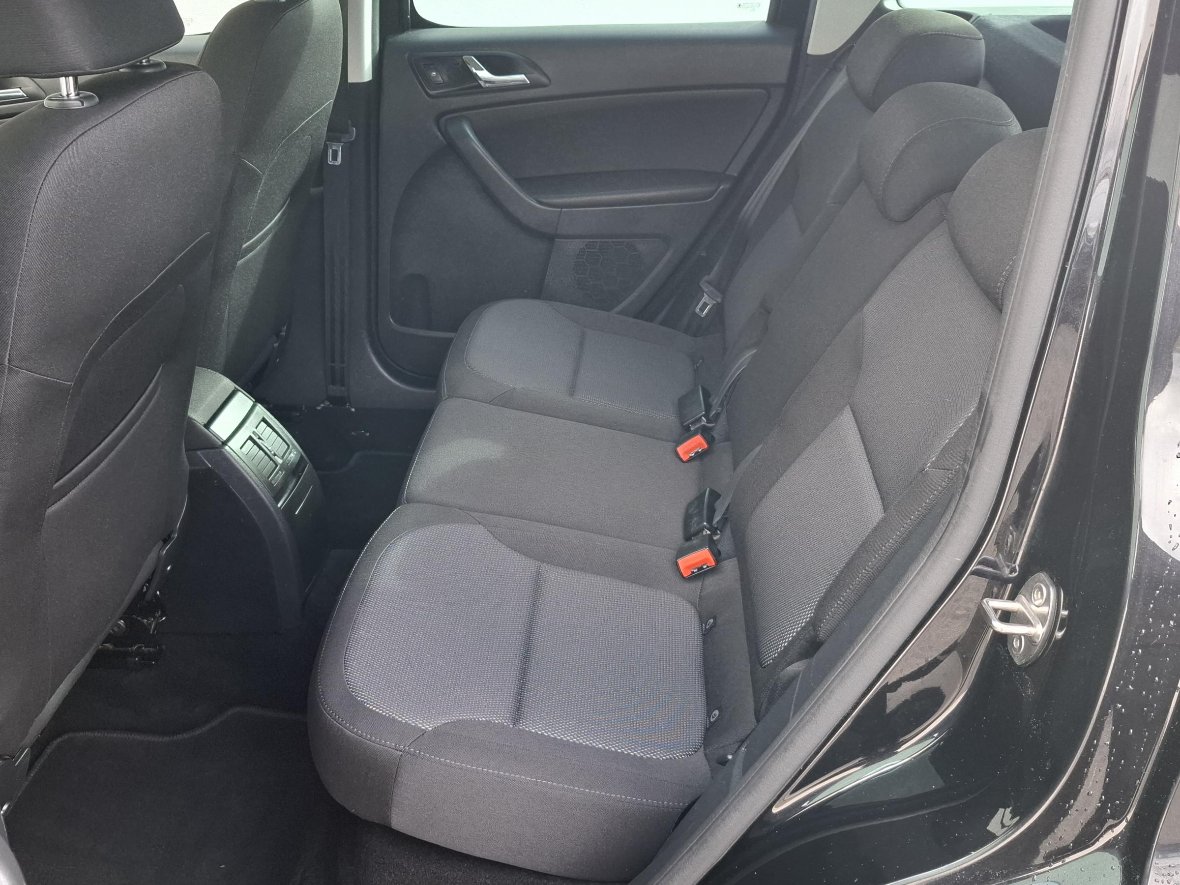 Škoda Yeti, 2016 - pohled č. 10