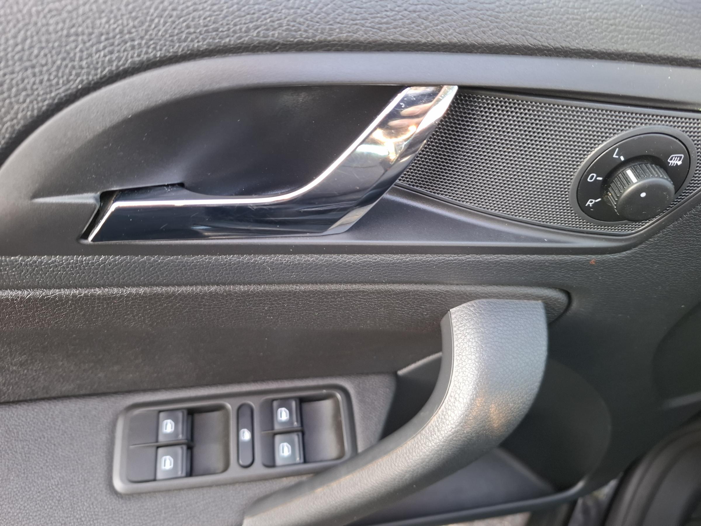 Škoda Yeti, 2016 - pohled č. 15