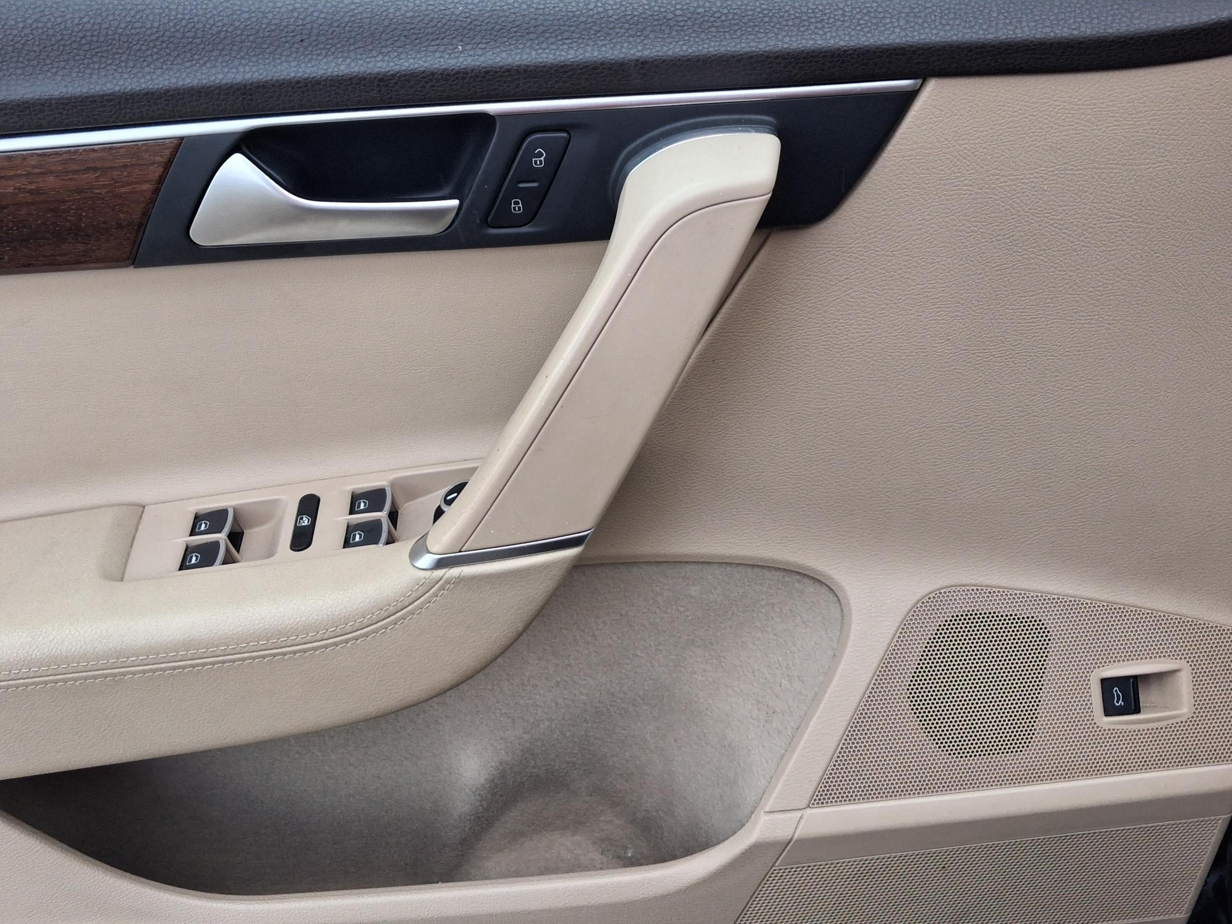 Volkswagen Passat, 2014 - pohled č. 11