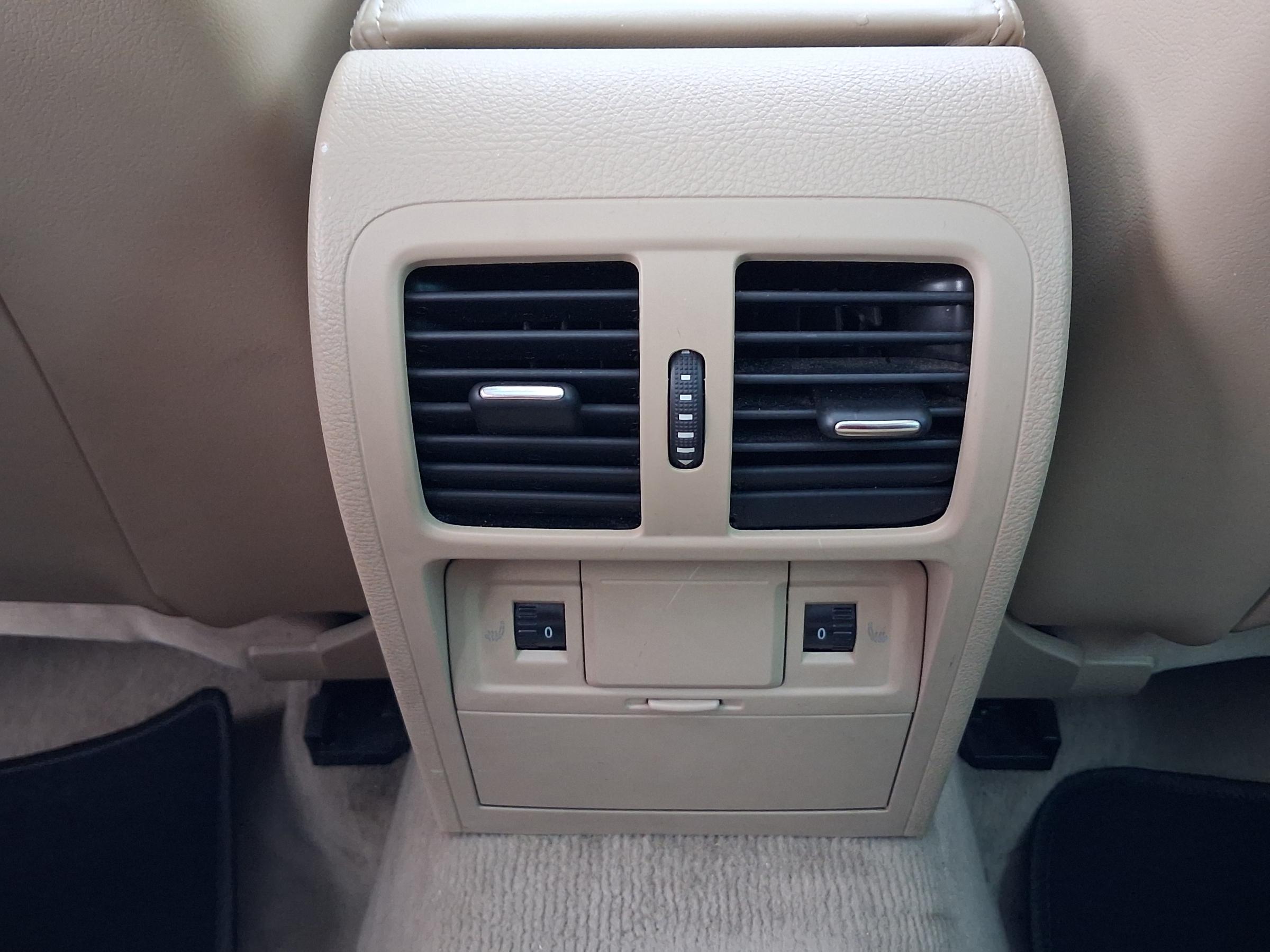 Volkswagen Passat, 2014 - pohled č. 22