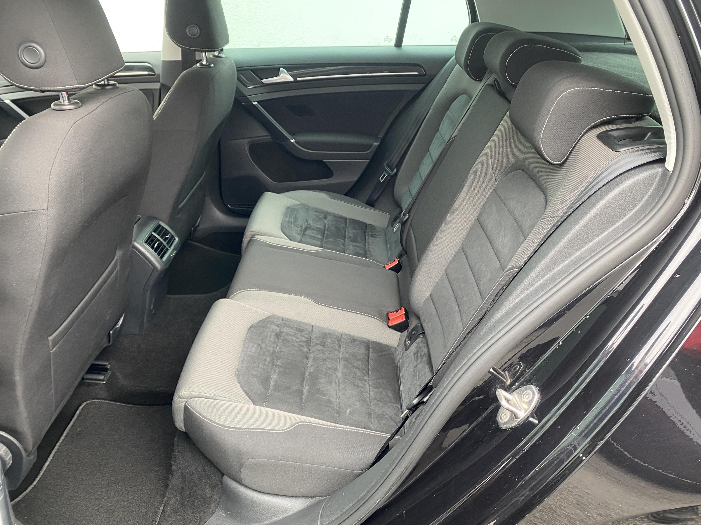 Volkswagen Golf, 2015 - pohled č. 10