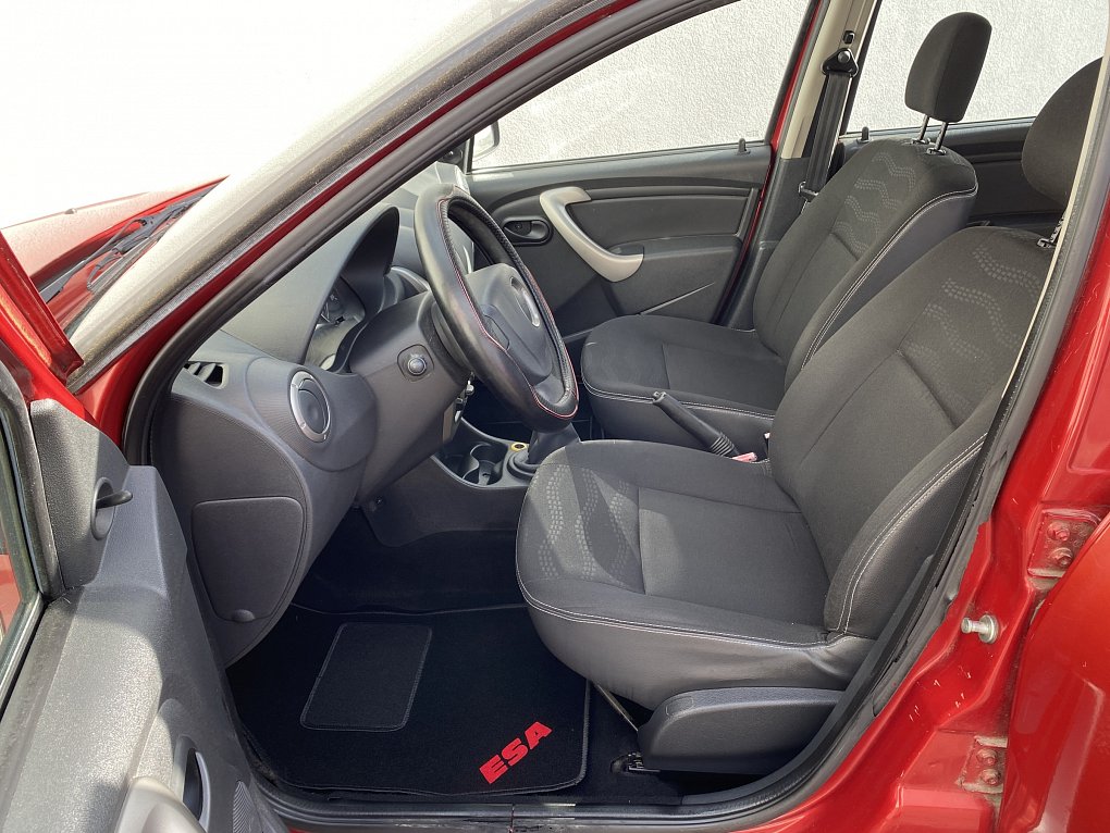 Dacia Sandero 1.6i Stepway