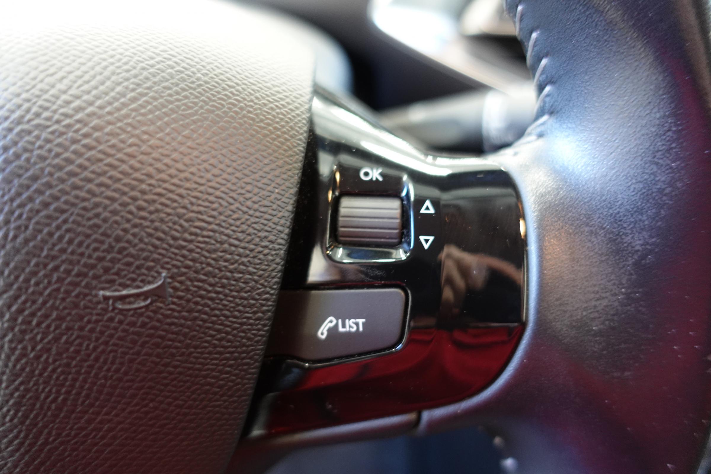 Peugeot 308, 2018 - pohled č. 15