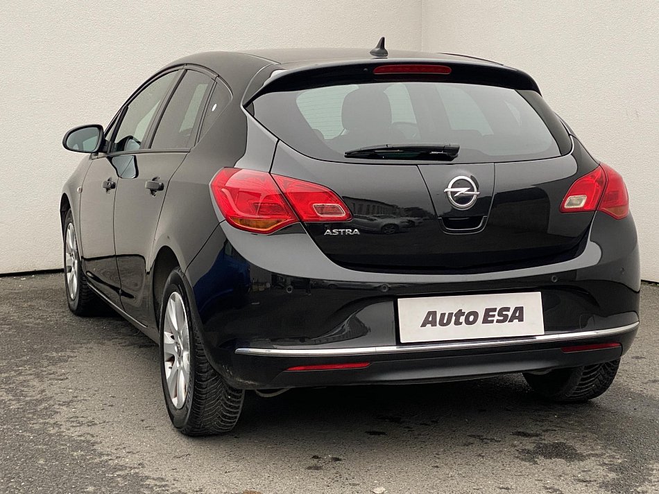 Opel Astra 1.4T 