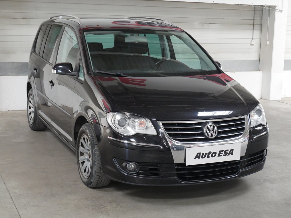 Volkswagen Touran 2.0 TDi 
