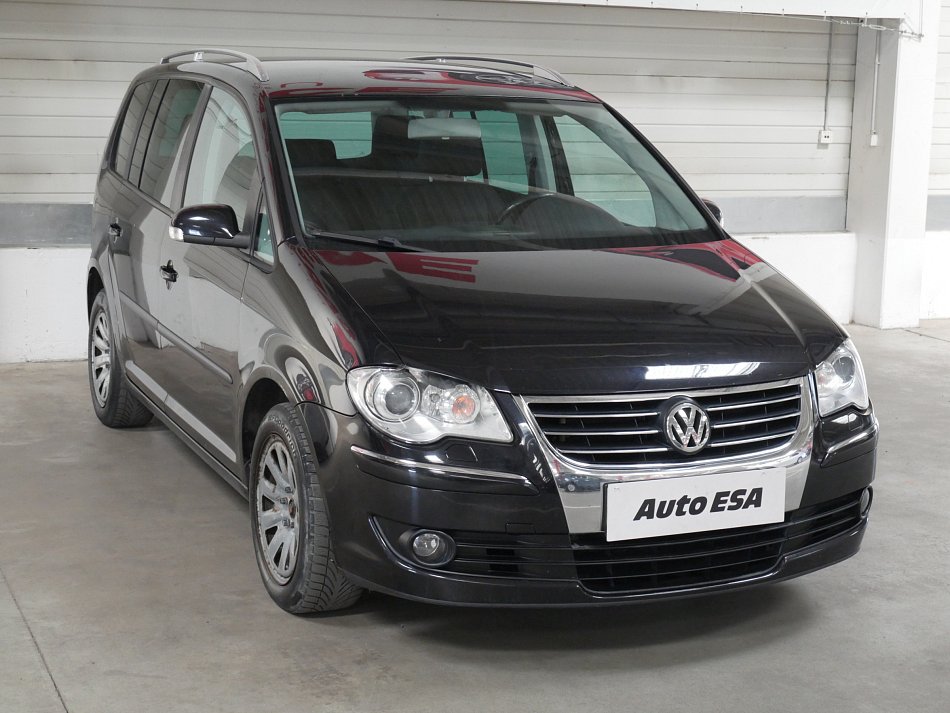 Volkswagen Touran 2.0 TDi 
