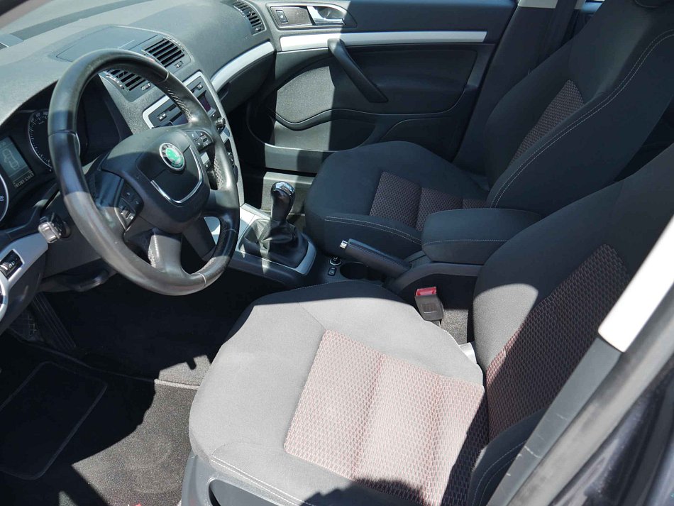 Škoda Octavia II 1.4 TSI Sport