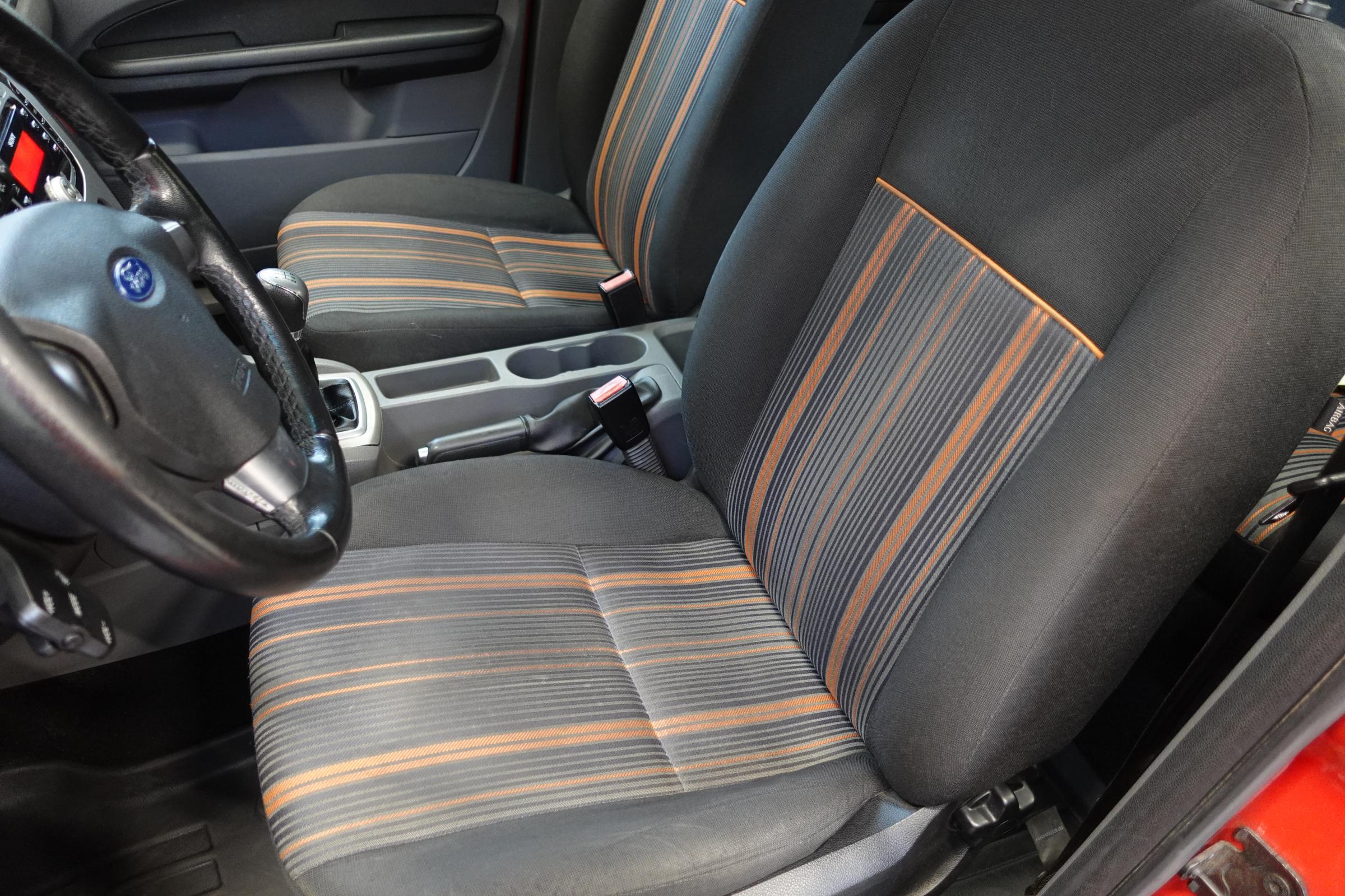 Ford Focus, 2010 - pohled č. 10