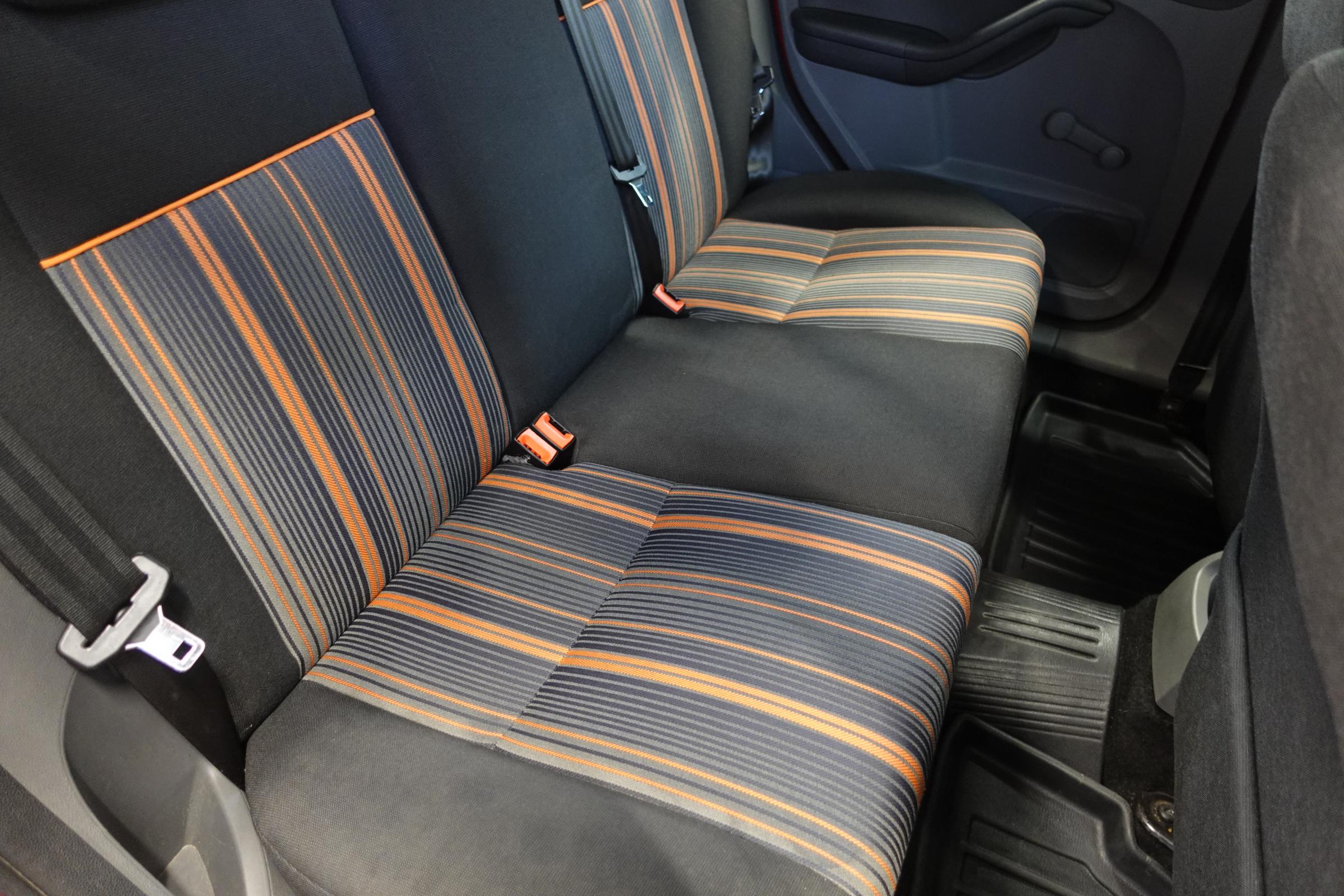 Ford Focus, 2010 - pohled č. 13