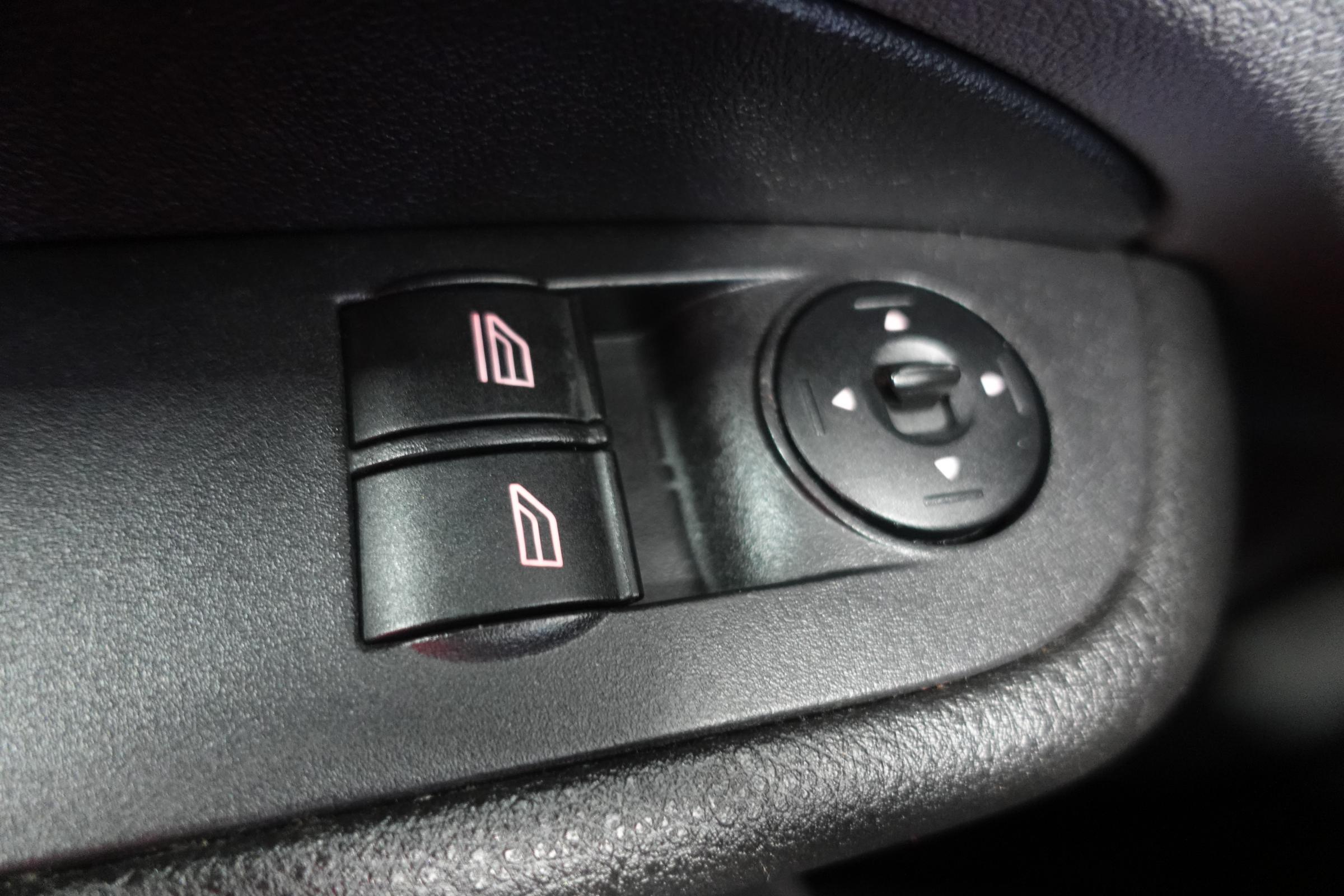 Ford Focus, 2010 - pohled č. 14