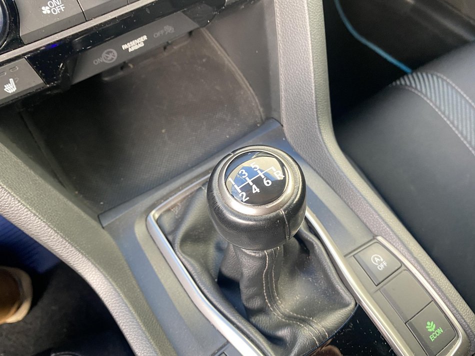 Honda Civic 1.0 VTEC 