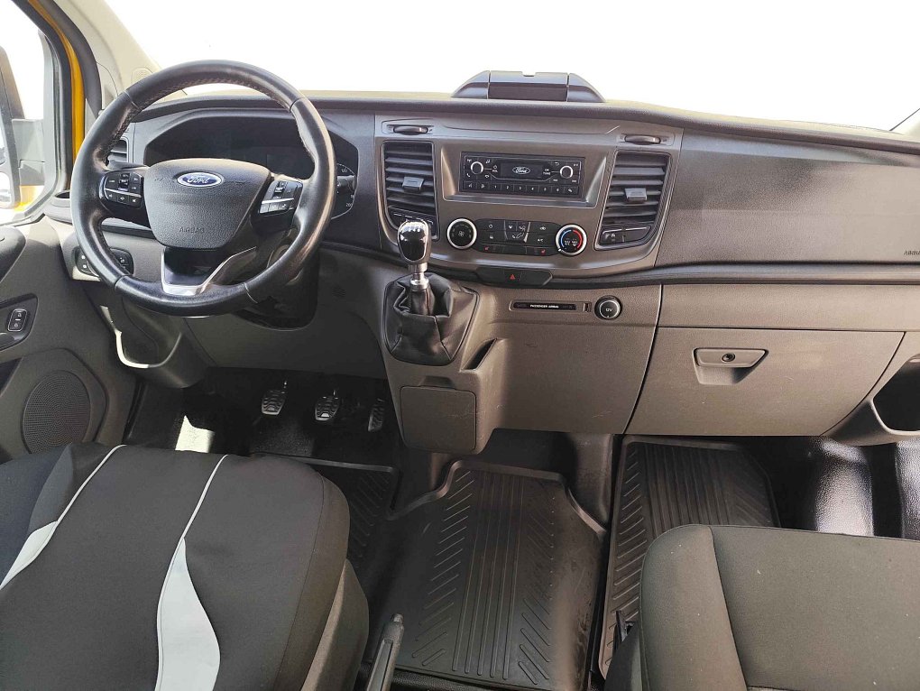 Ford Transit Custom 2.0TDCi  L2H1 5míst