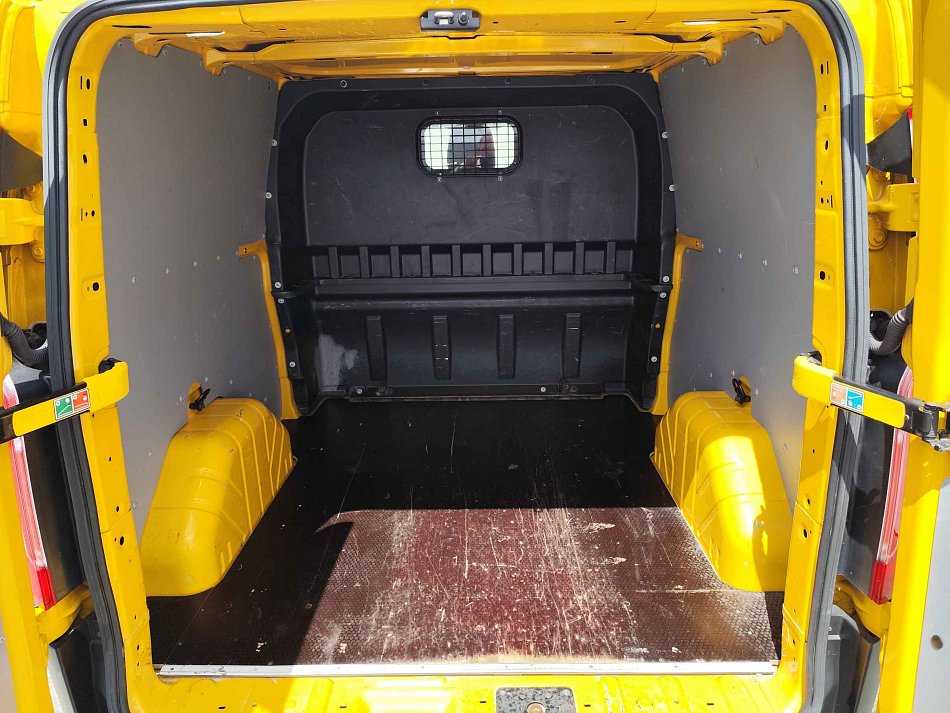 Ford Transit Custom 2.0TDCi  L2H1 5míst