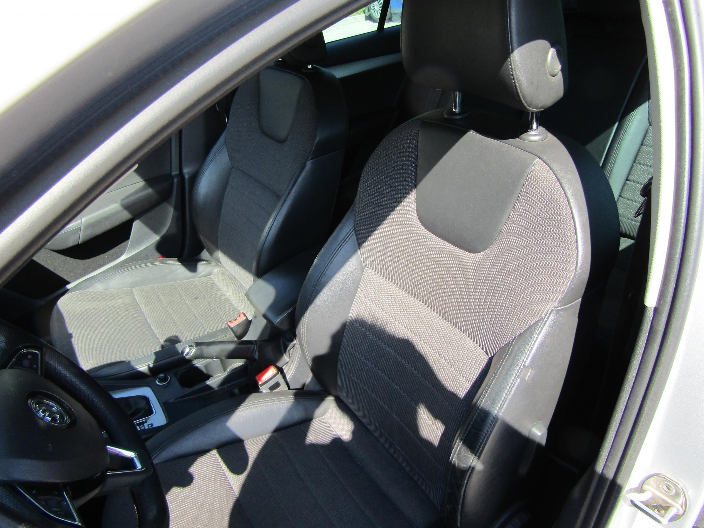 Škoda Octavia III, 2014 - pohled č. 11