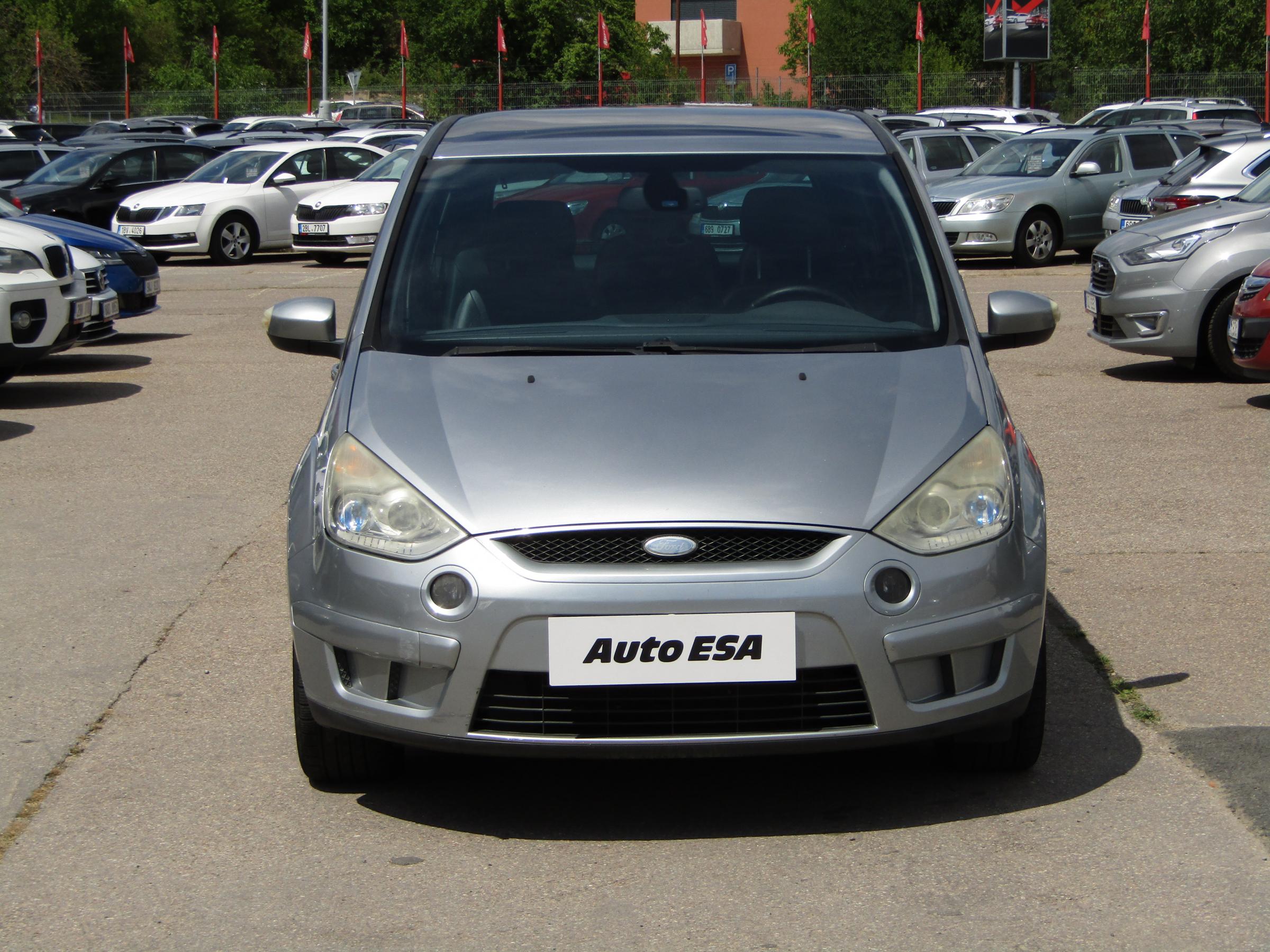 Ford S-MAX, 2006 - pohled č. 2