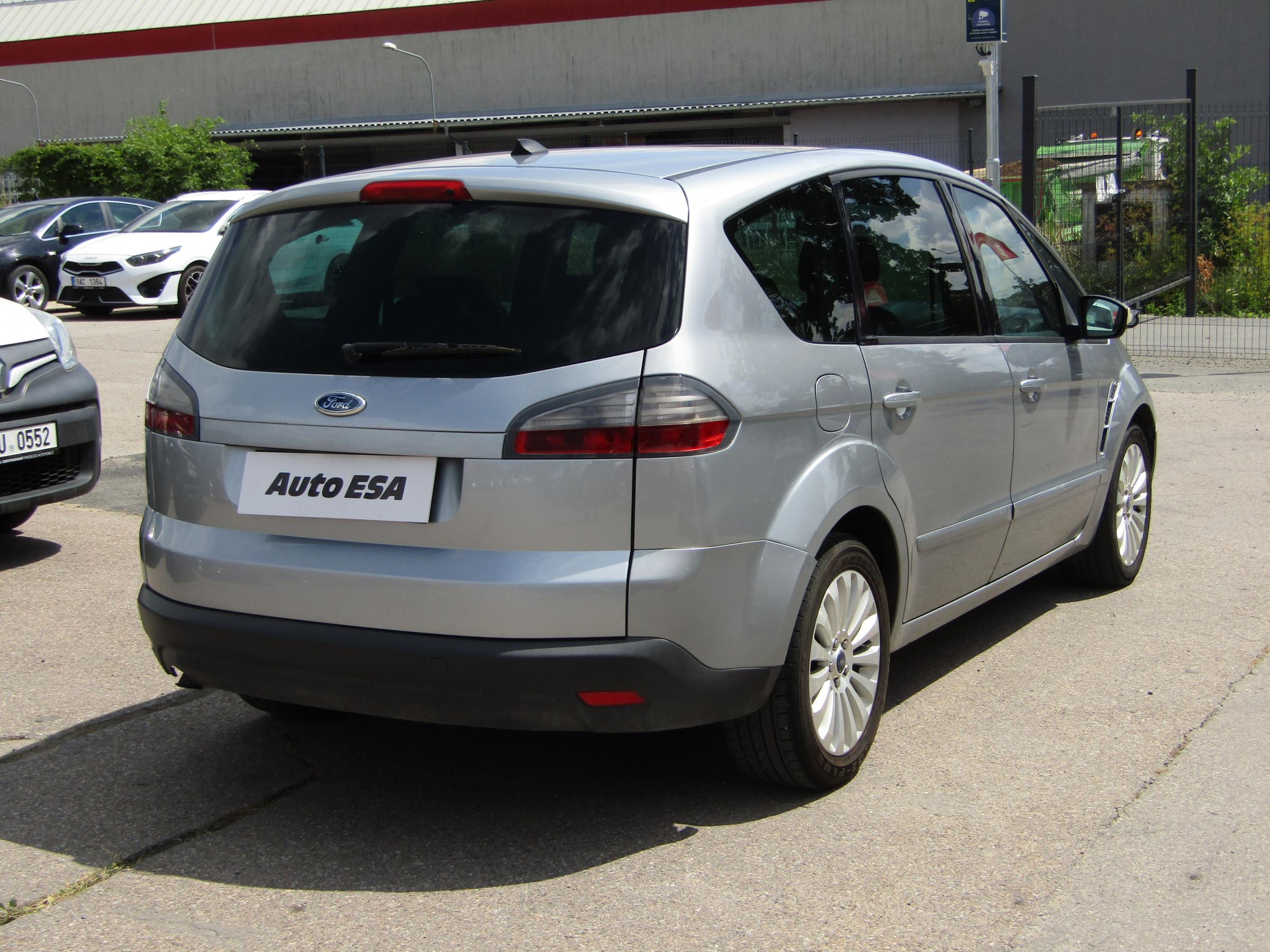 Ford S-MAX, 2006 - pohled č. 4