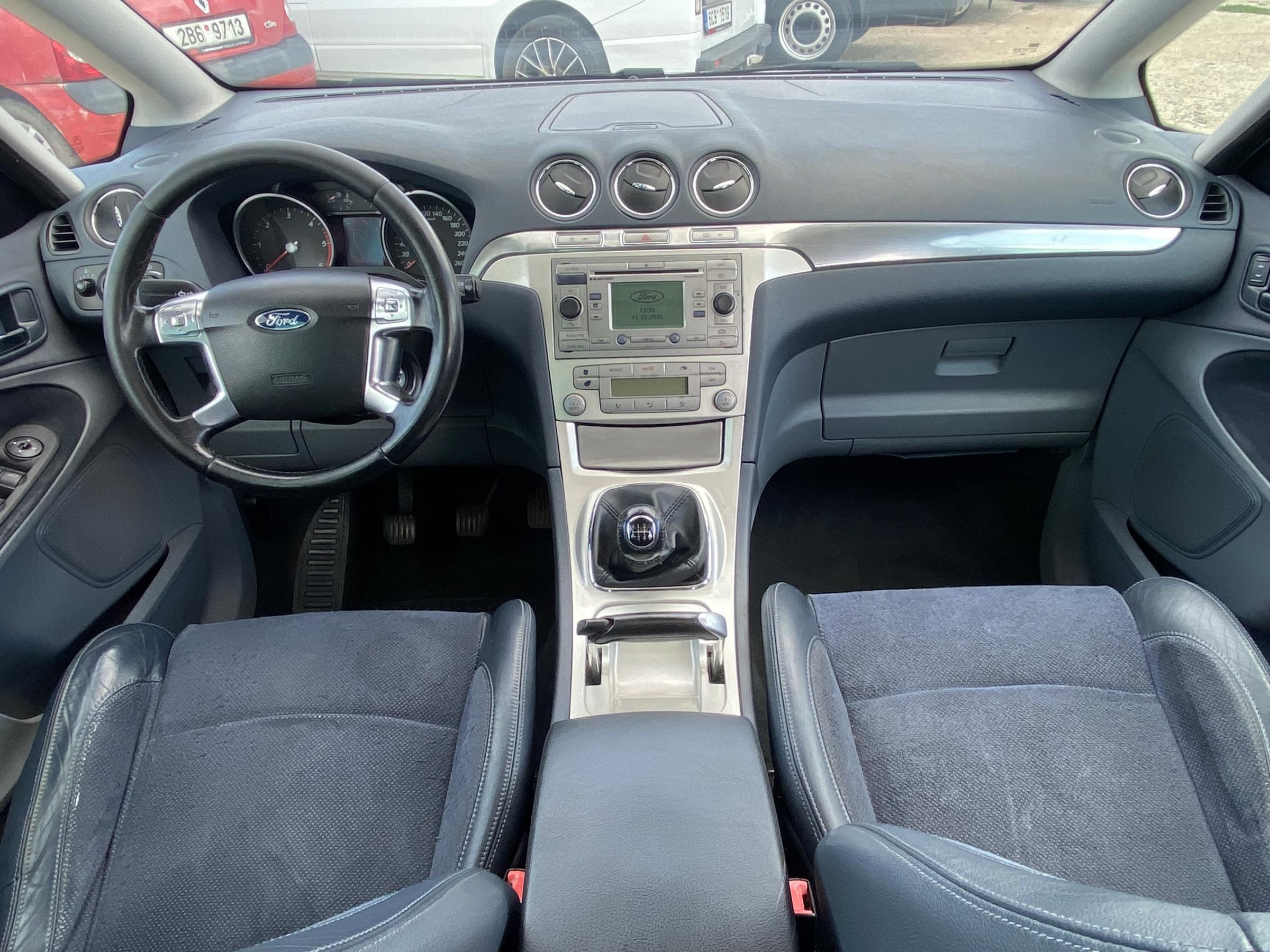 Ford S-MAX, 2006 - pohled č. 9