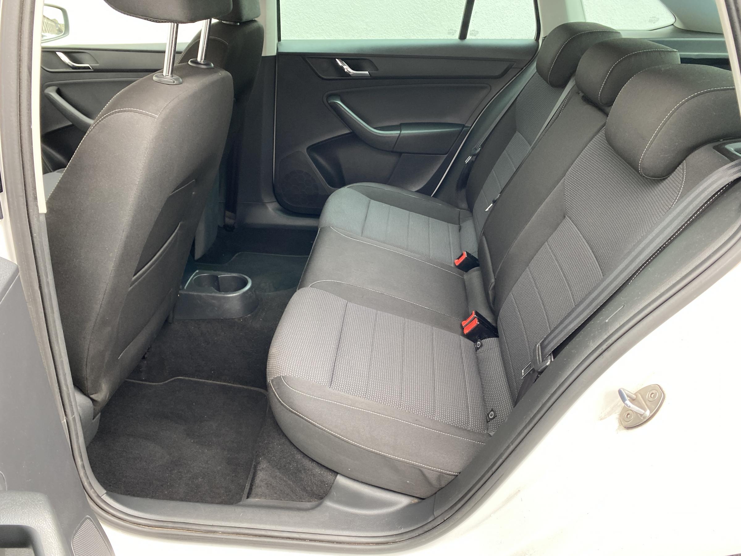 Škoda Rapid, 2014 - pohled č. 10