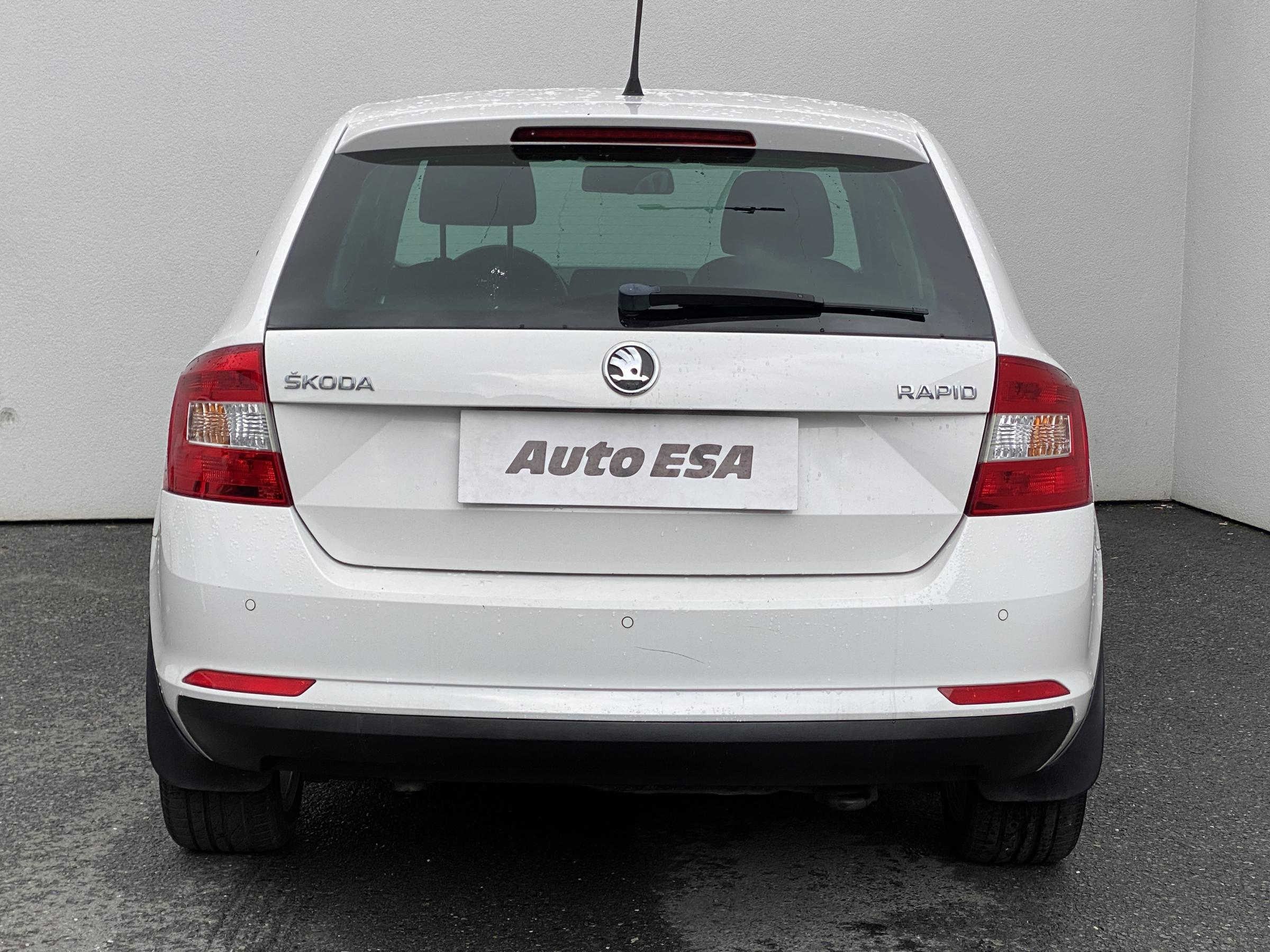 Škoda Rapid, 2014 - pohled č. 5