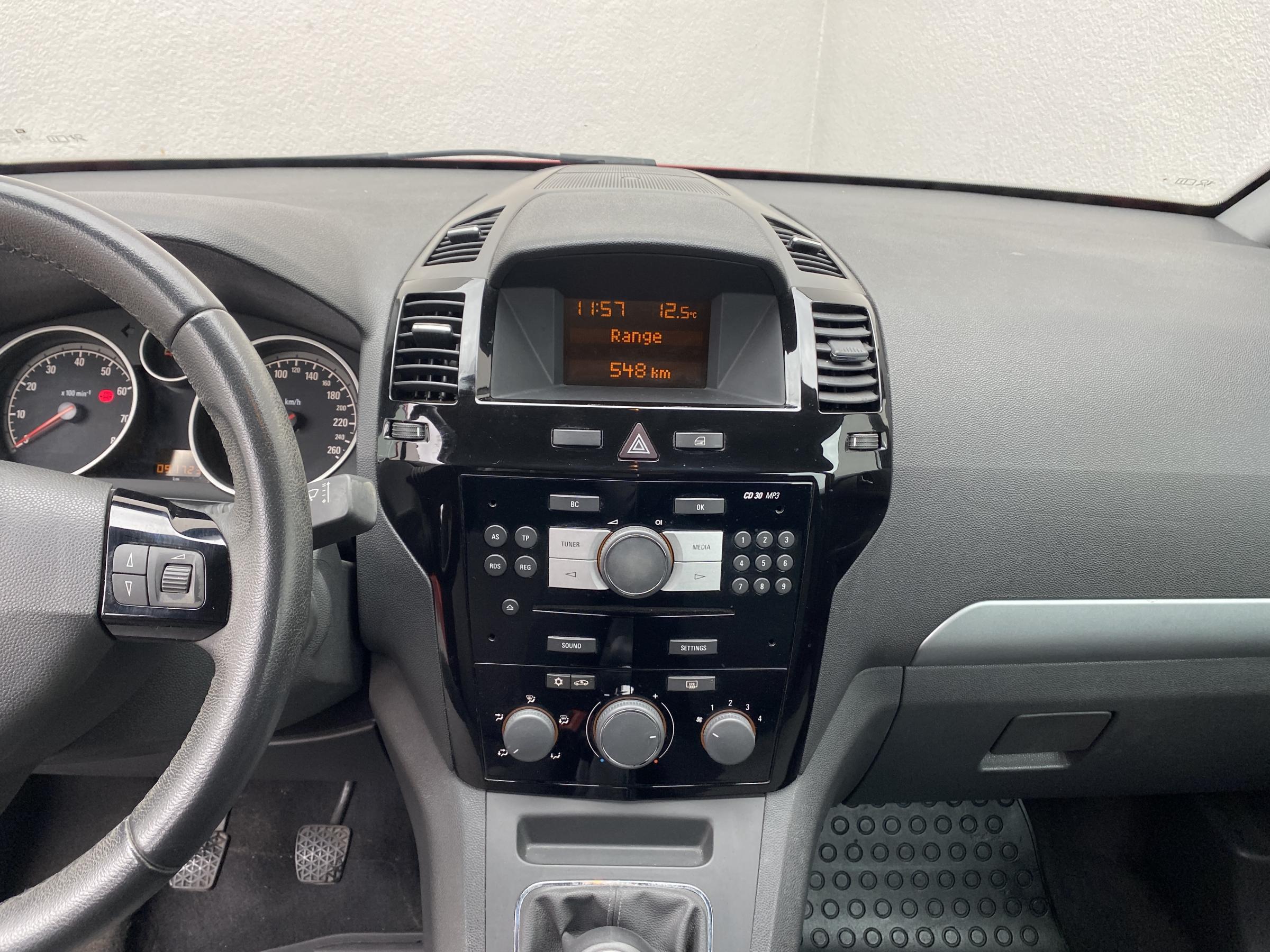 Opel Zafira, 2014 - pohled č. 10