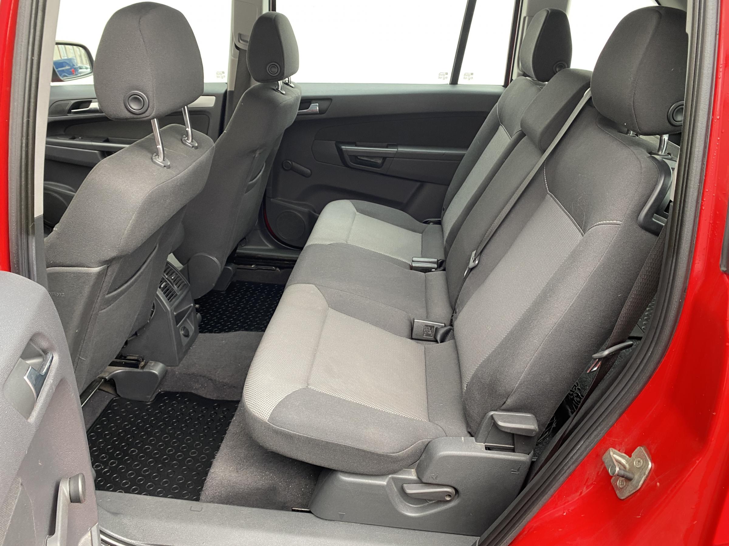 Opel Zafira, 2014 - pohled č. 12