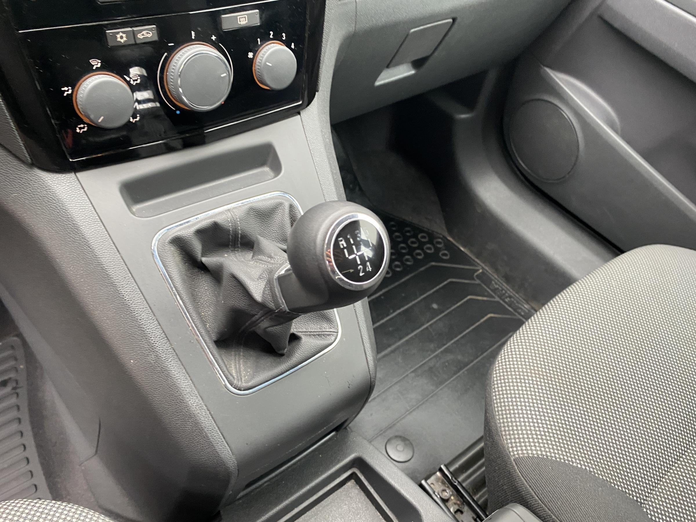 Opel Zafira, 2014 - pohled č. 16