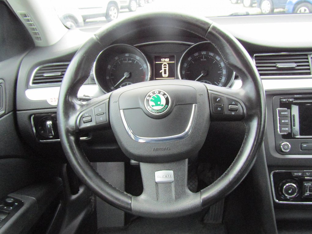 Škoda Superb II 3.6FSi Ambition 4x4
