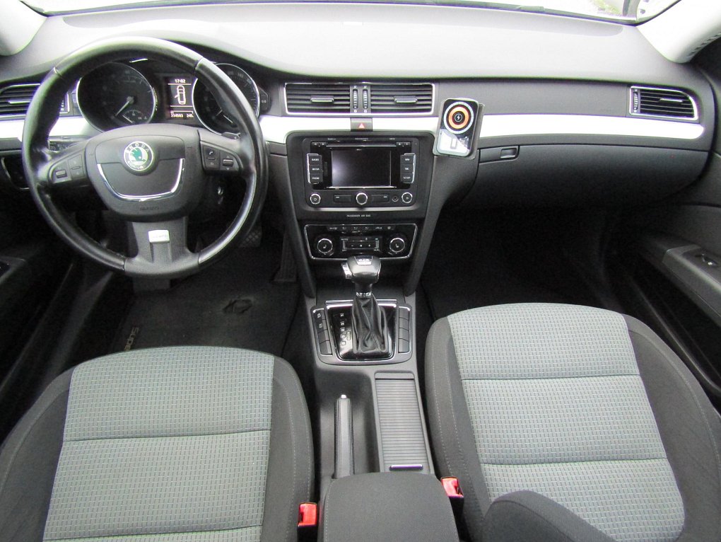 Škoda Superb II 3.6FSi Ambition 4x4