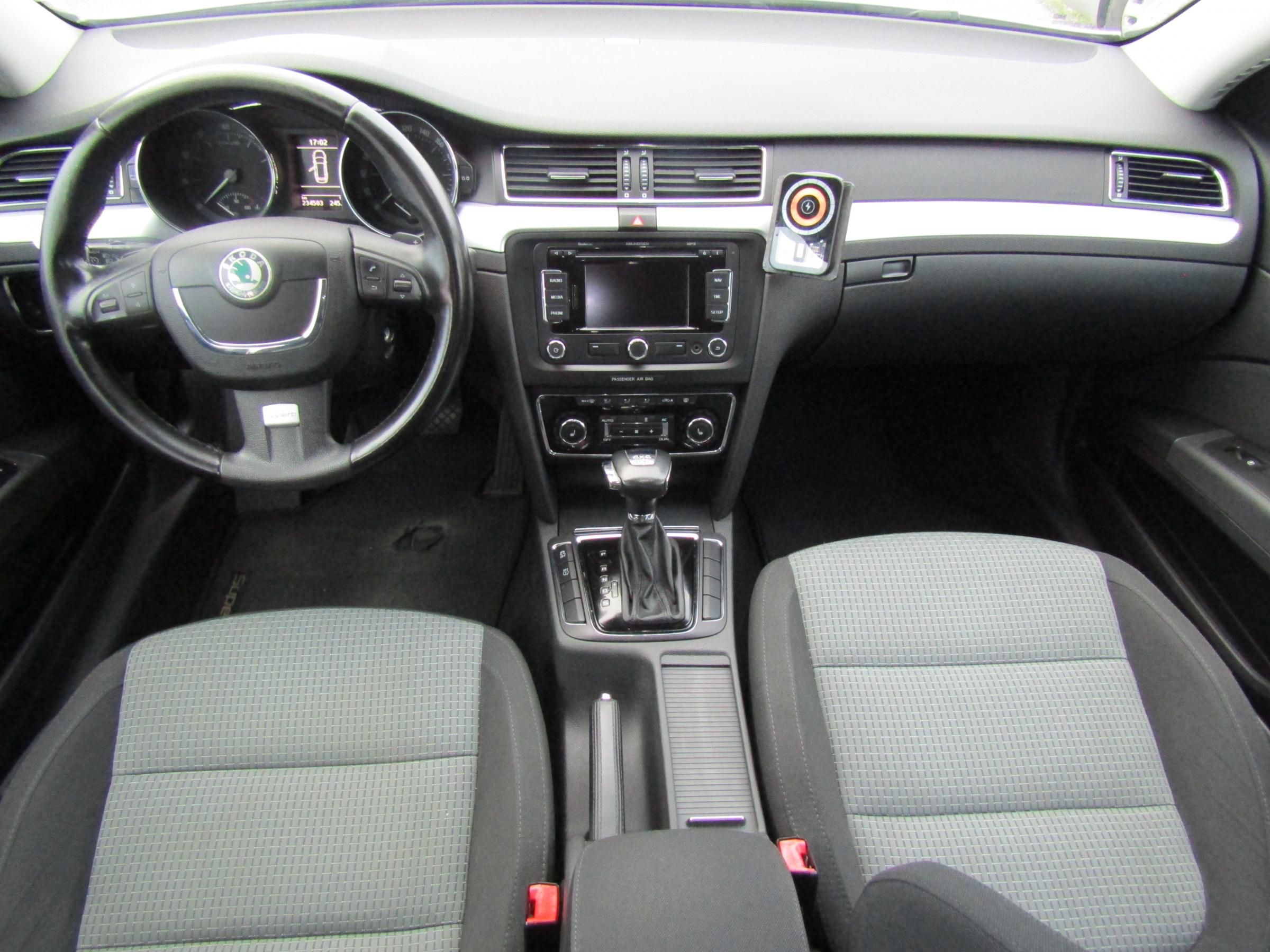 Škoda Superb II, 2010 - pohled č. 8