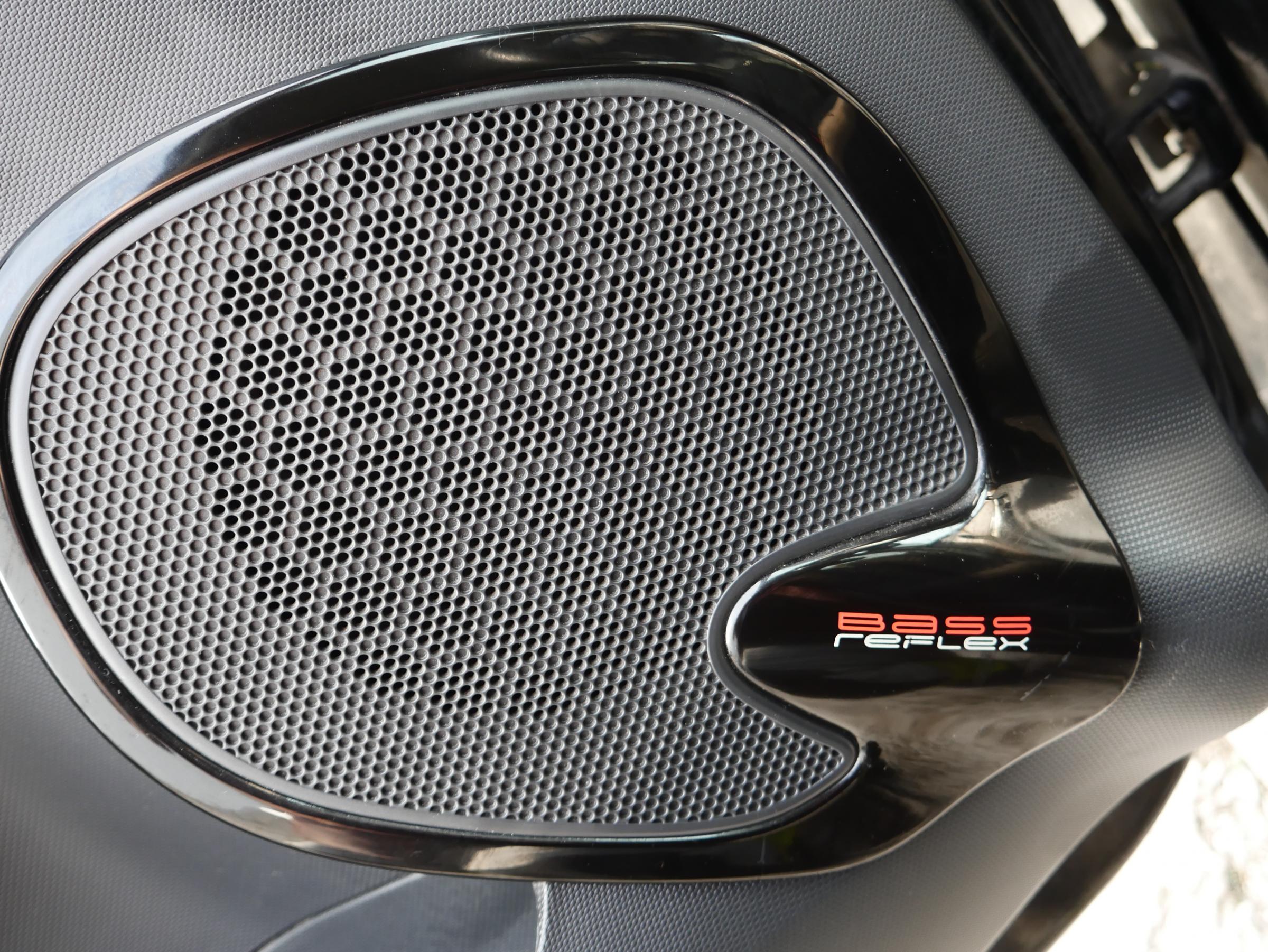 Renault Clio, 2012 - pohled č. 16