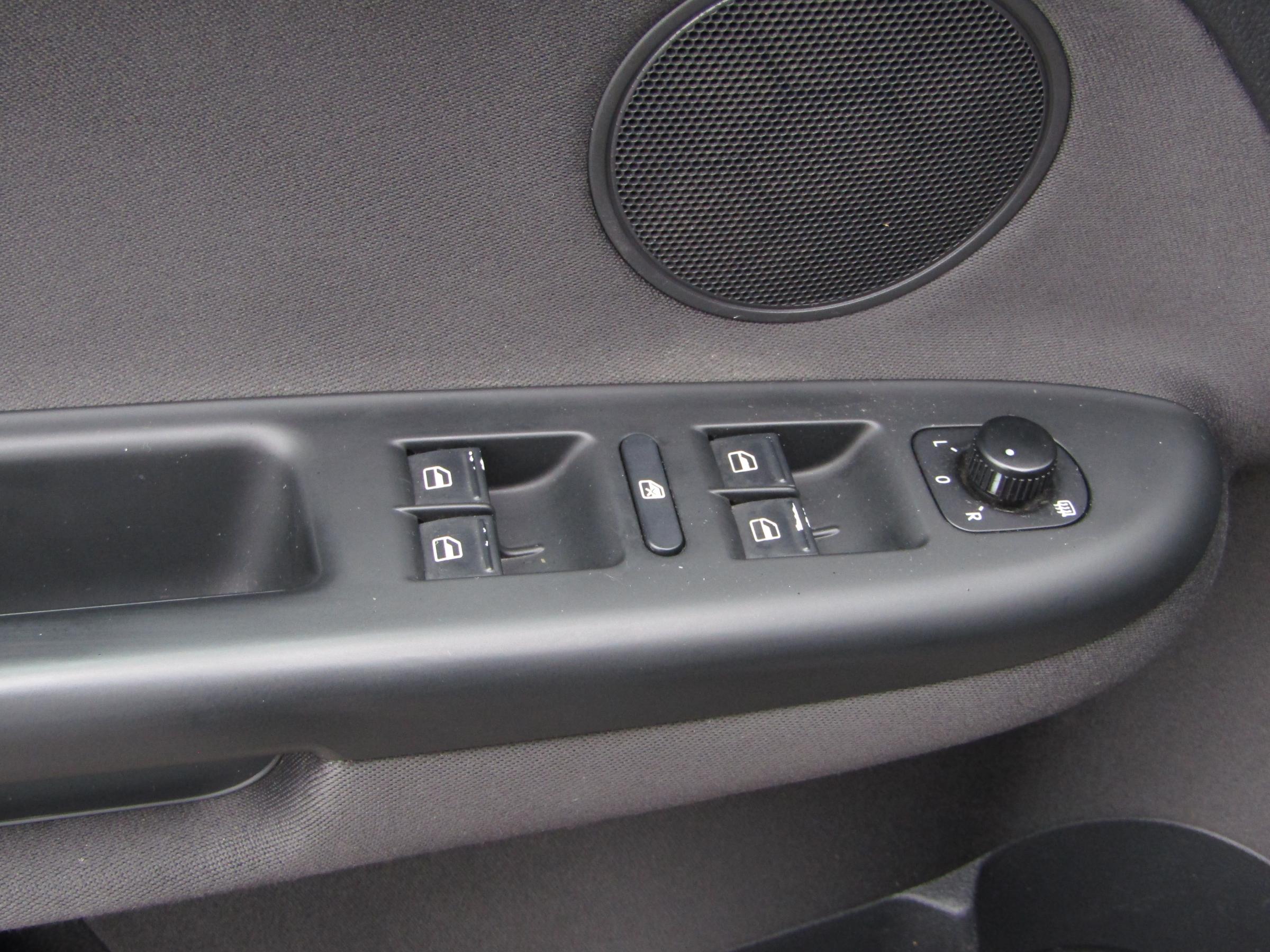 Volkswagen Golf Plus, 2009 - pohled č. 11