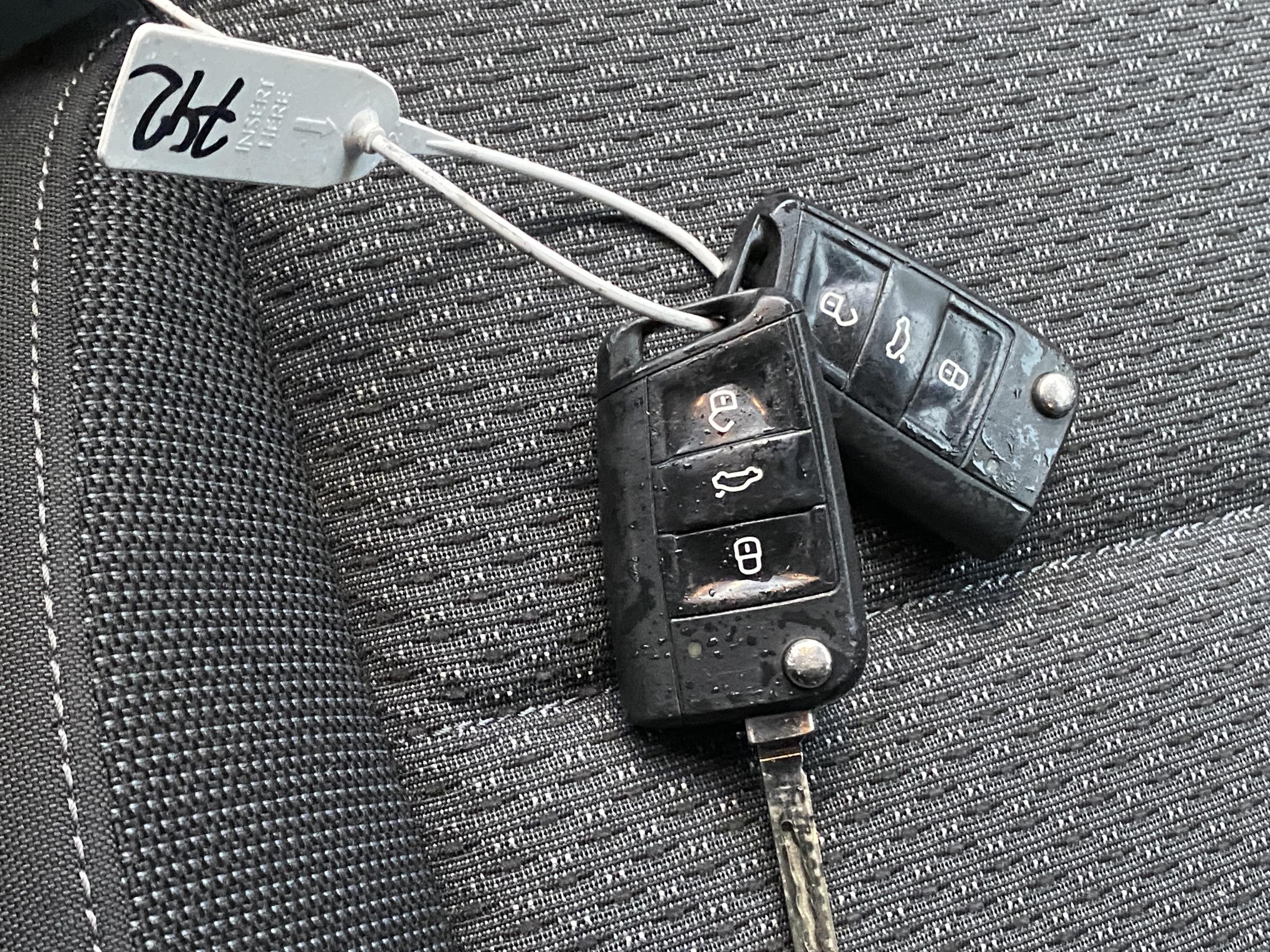 Volkswagen Touran, 2016 - pohled č. 17