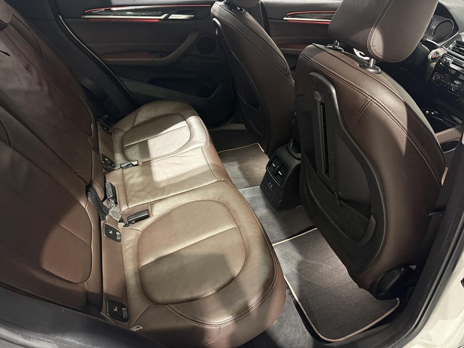 BMW X1 2.0i  X1 Xdrive20i