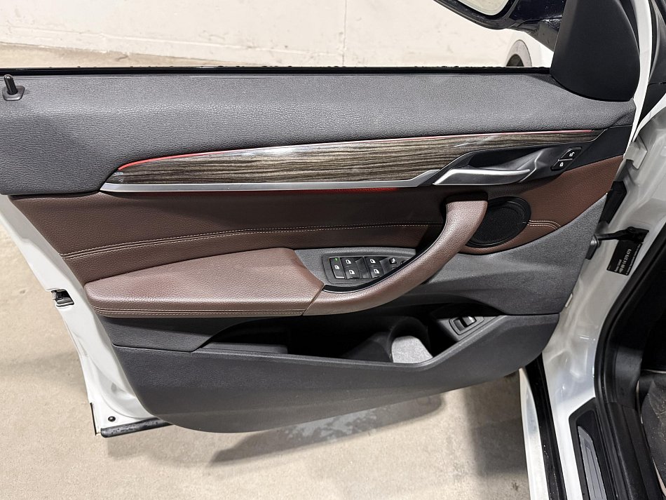 BMW X1 2.0i  X1 Xdrive20i